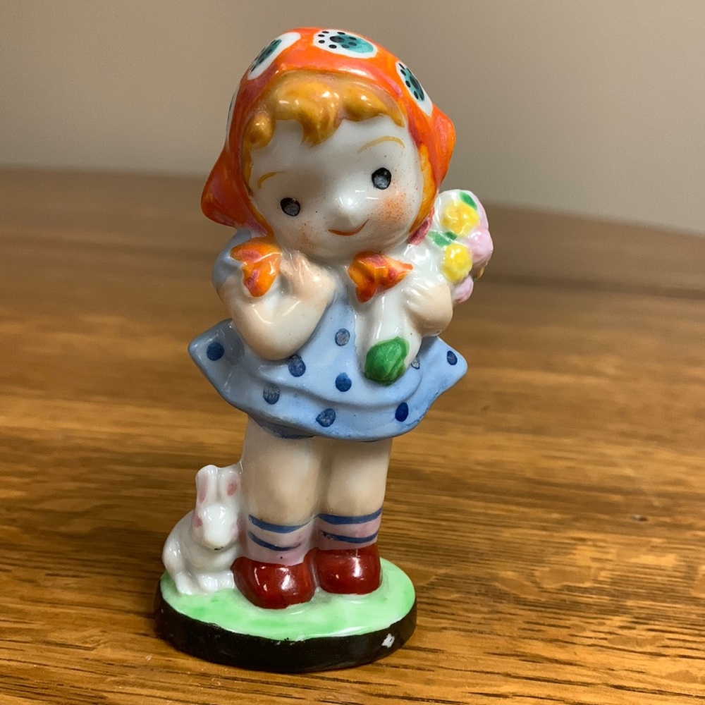 Made In Occupied Japan Kewpie Porcelain Doll Holding Flowers With Bunny